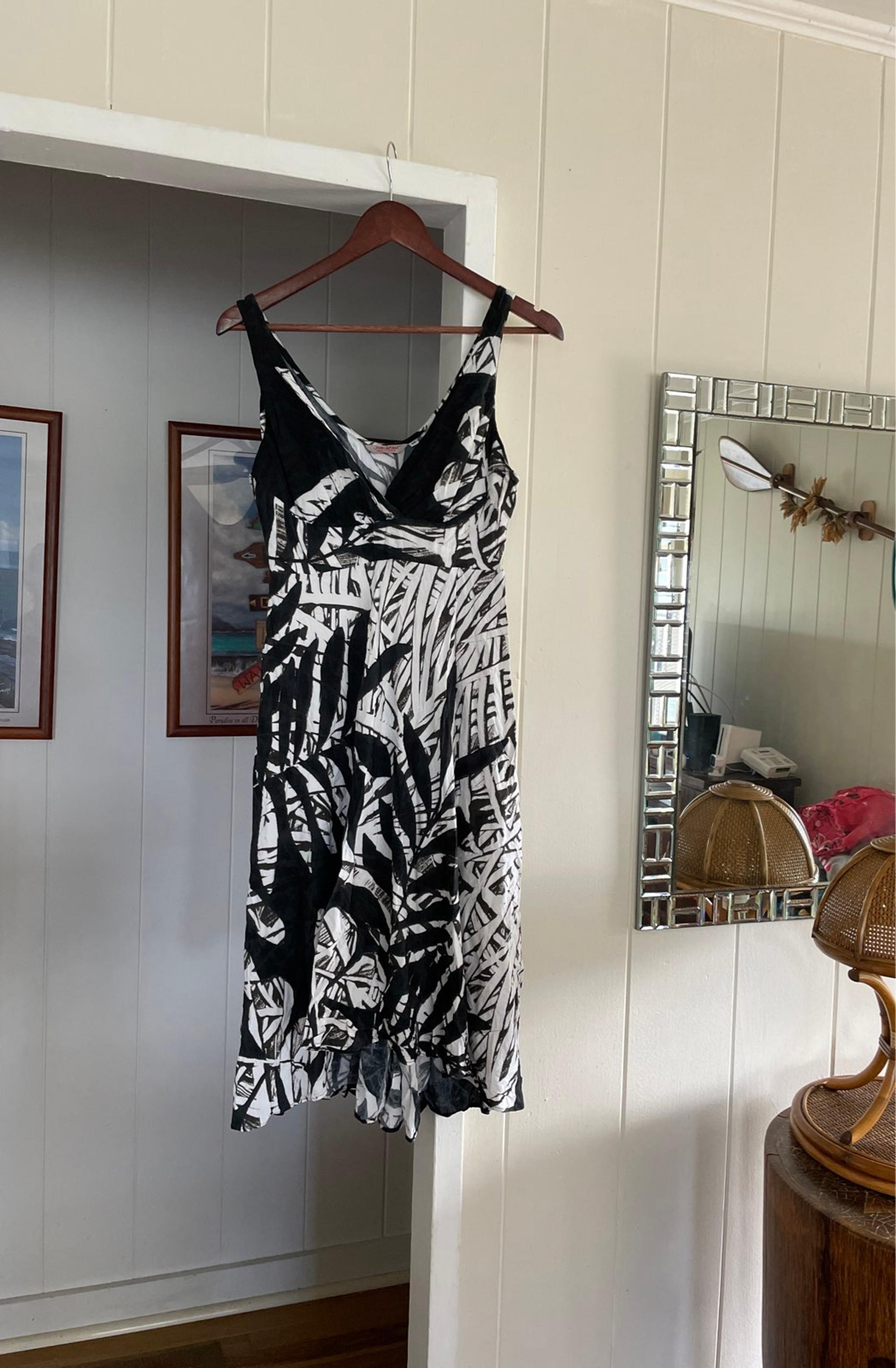 Jams World black and white palm dress
