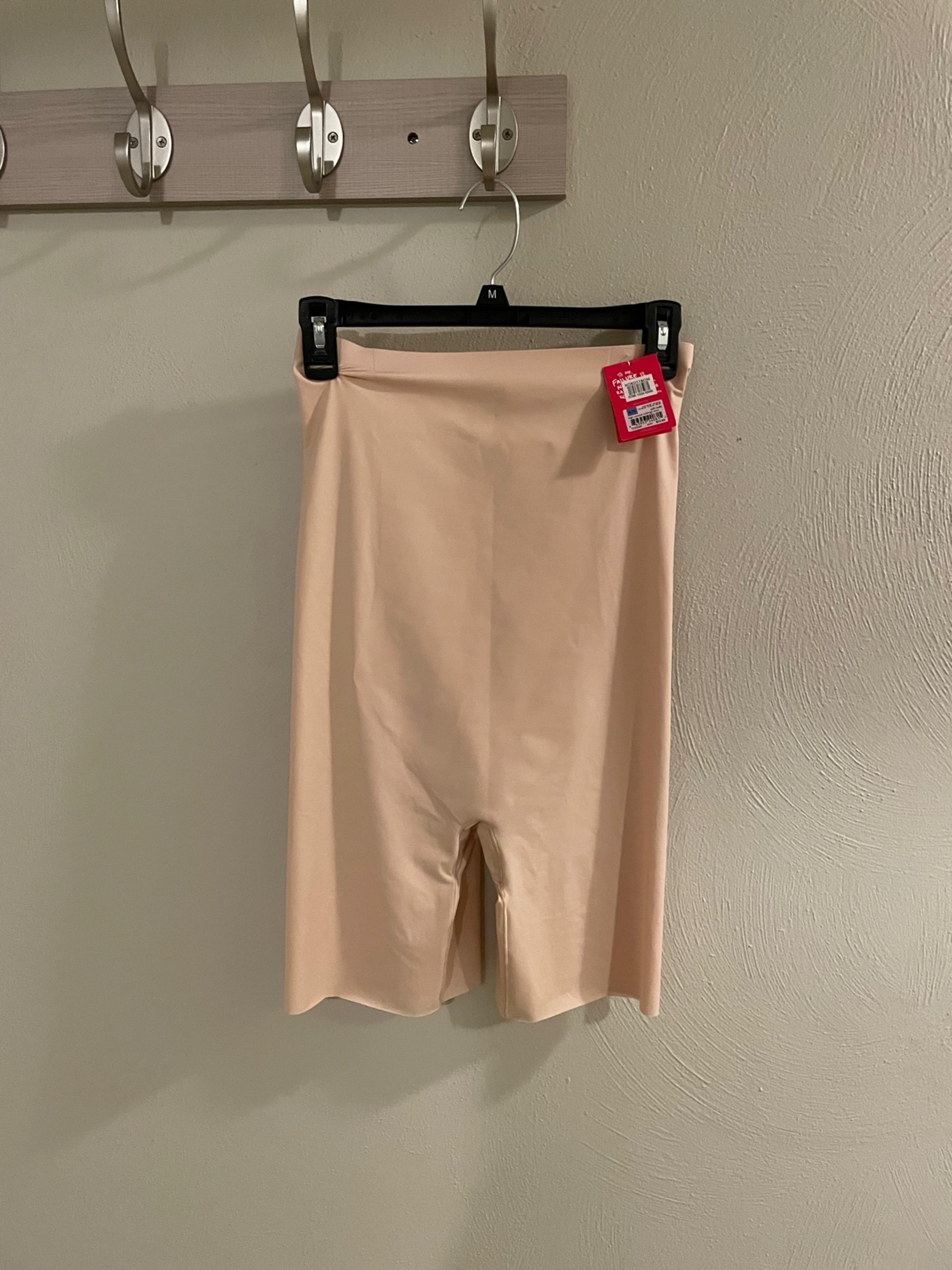 Spanx High Waisted Mid Thigh Short in Soft Nude NWT
