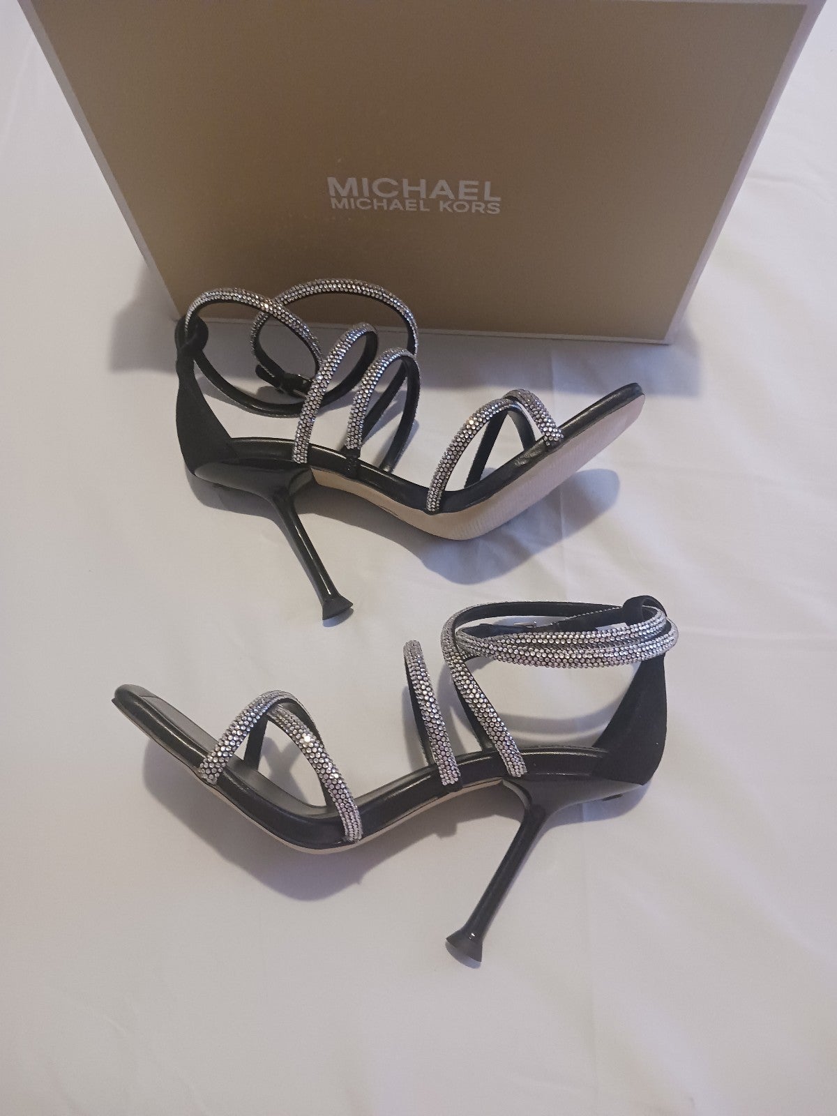 【Michael Kors】☆サンダル☆ Imani Studded Leather Sandal Imani Studded Leather Sandal | Michael Kors [US]