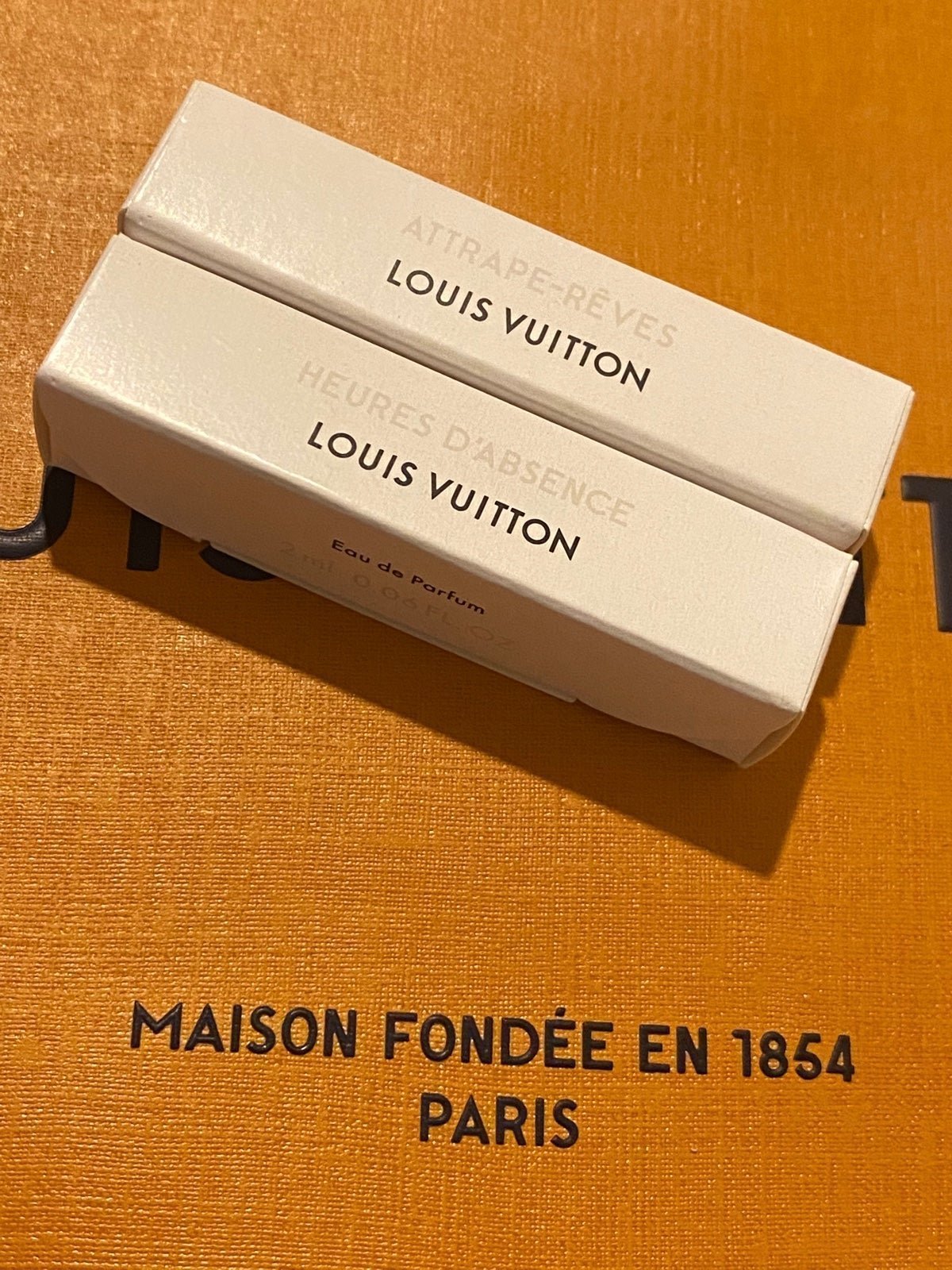 2 Louis Vuitton perfume samples 2ml each