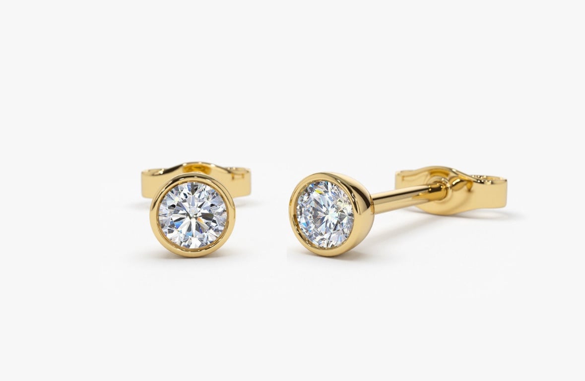 14kt yellow gold diamond earrings 0.12ctw