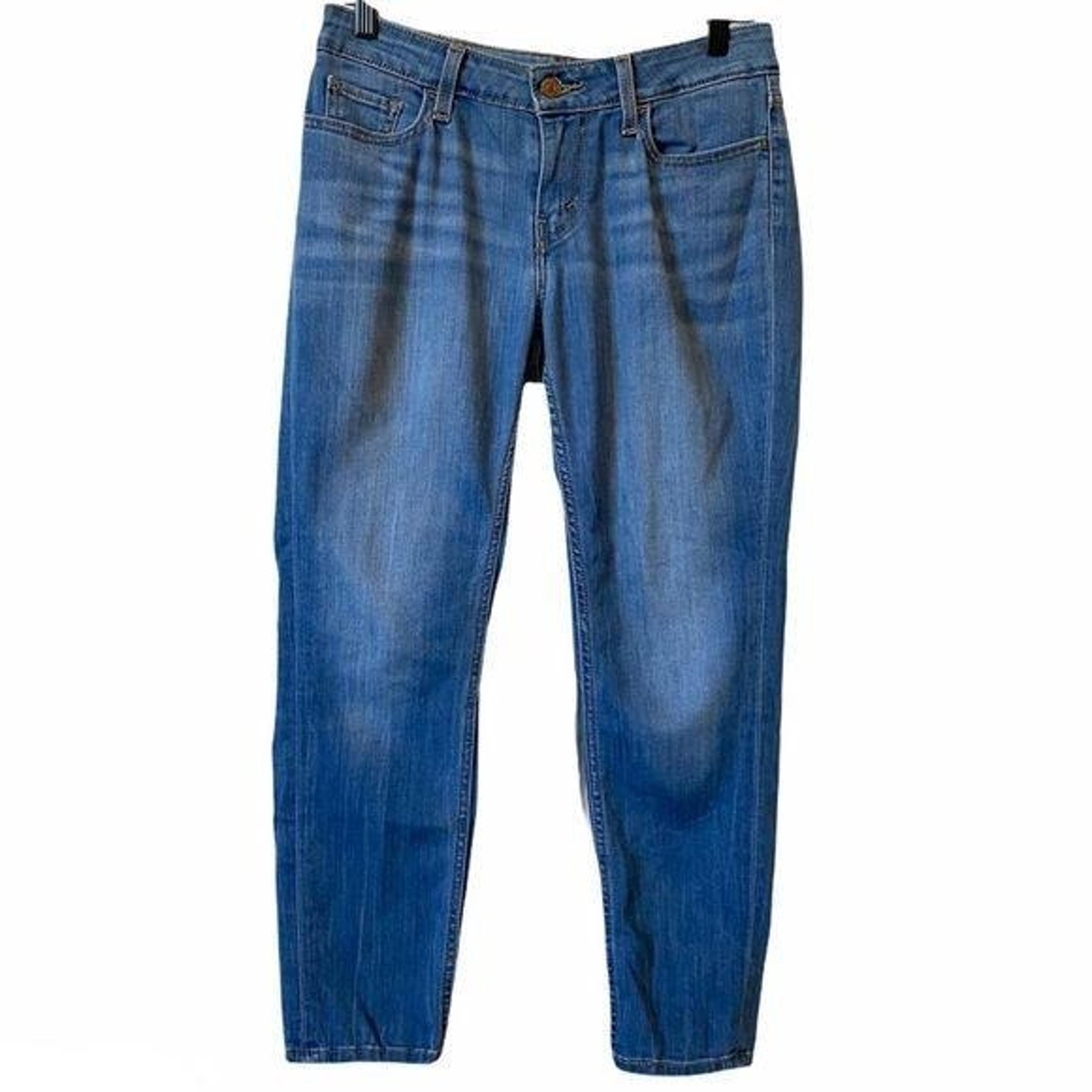 Levi’s cropped straight leg jeans 28