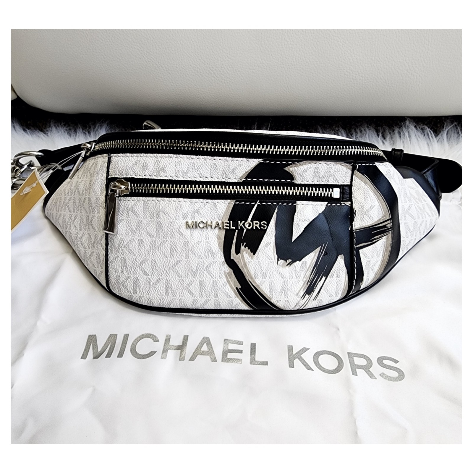 NWT MICHAEL Michael Kors Waistpack Belt bag w/dustbag