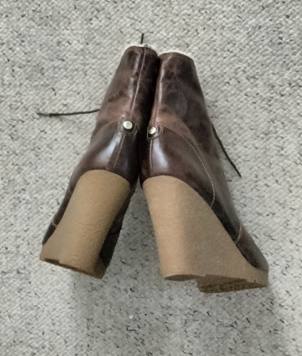 MICHAEL KORS RORY BROWN LEATHER WEDGE BOOTS SZ 8