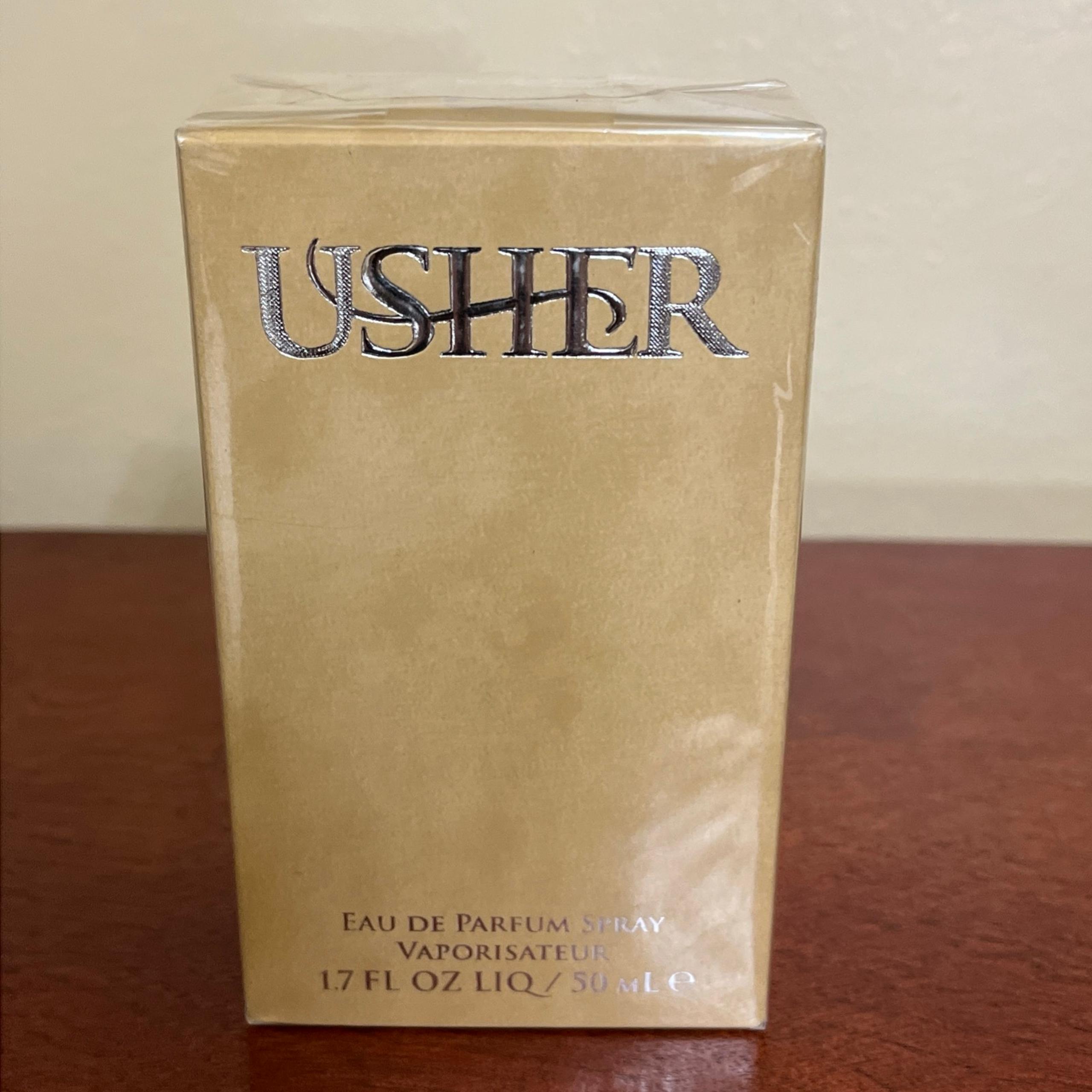 USHER UR Eau de parfum spray for women 1.7 Fl oz new and sealed