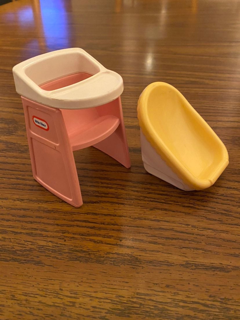 Little Tikes miniatures high chair and car seat