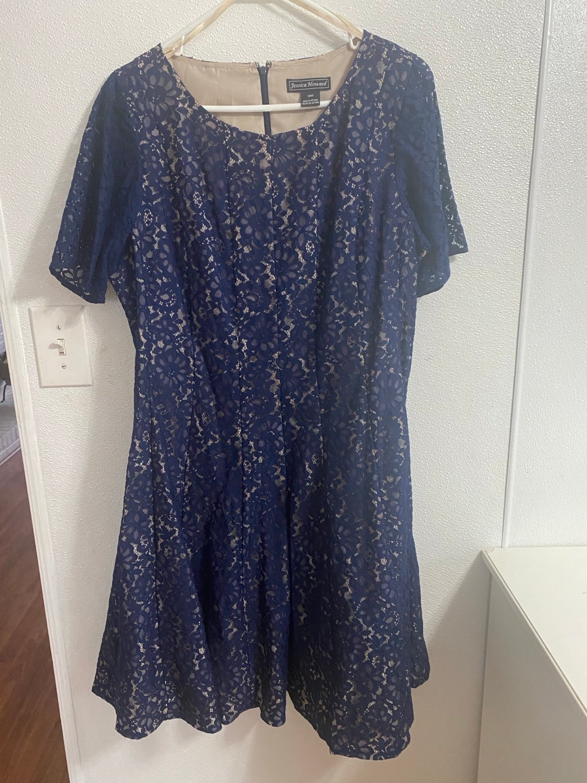 Beautiful jessica Howard Navy Blue Lace Shift Dress size 16W