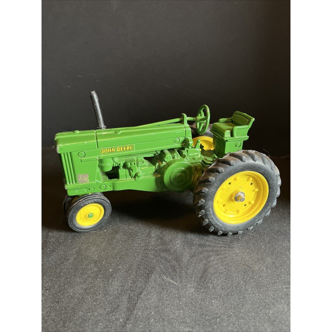Vintage ERTL Precision Classics Model 70 John Deere Farm Tractor