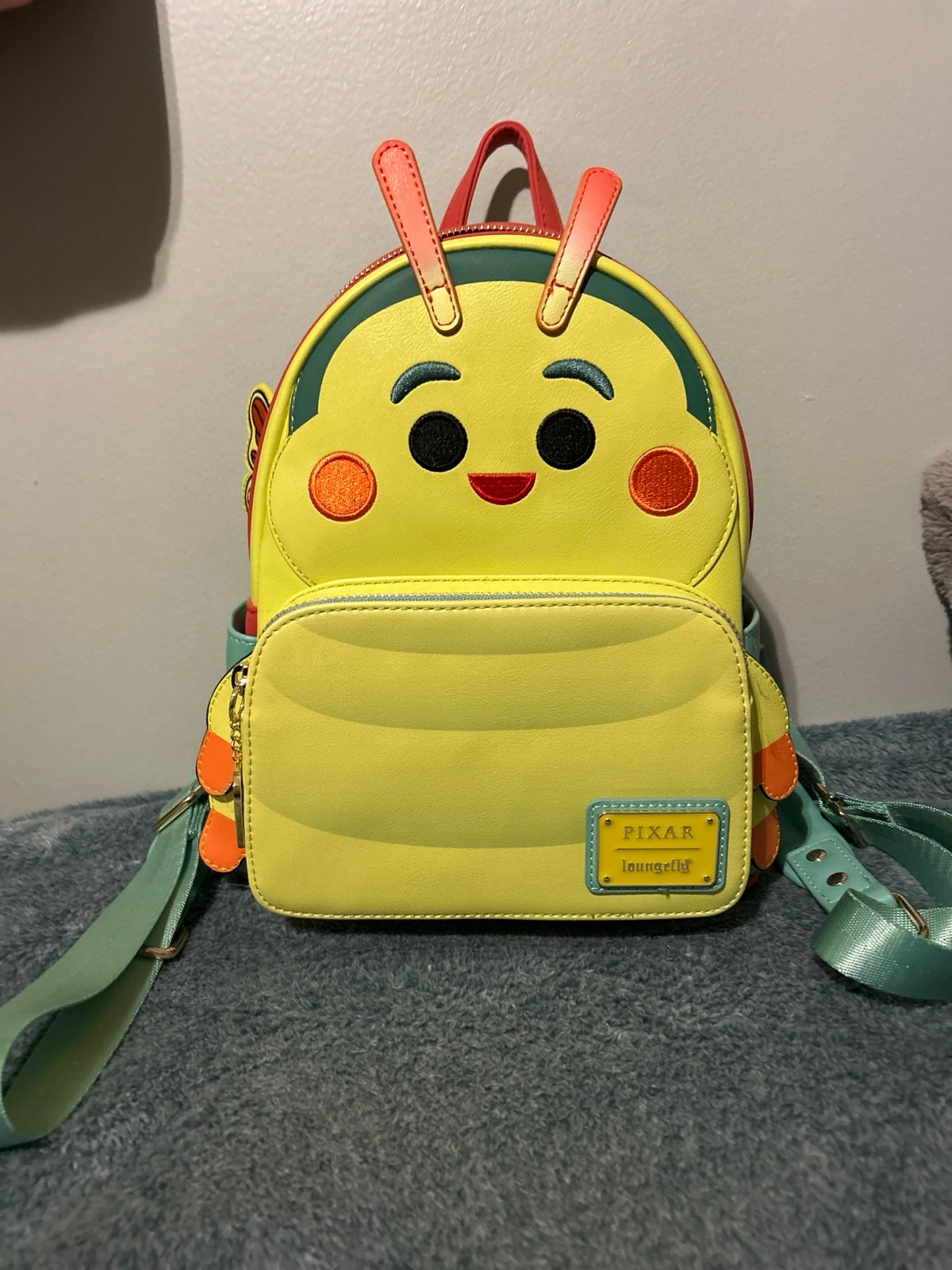 heimlich loungefly