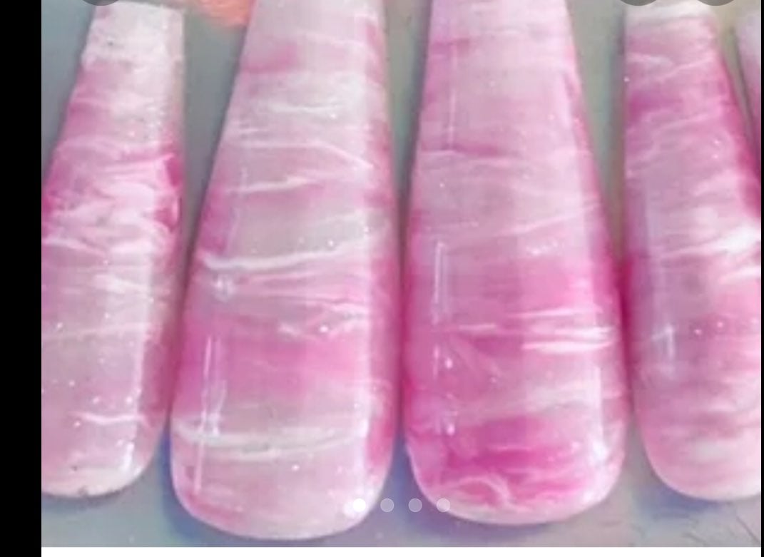 Reserved custom press on nail bundle