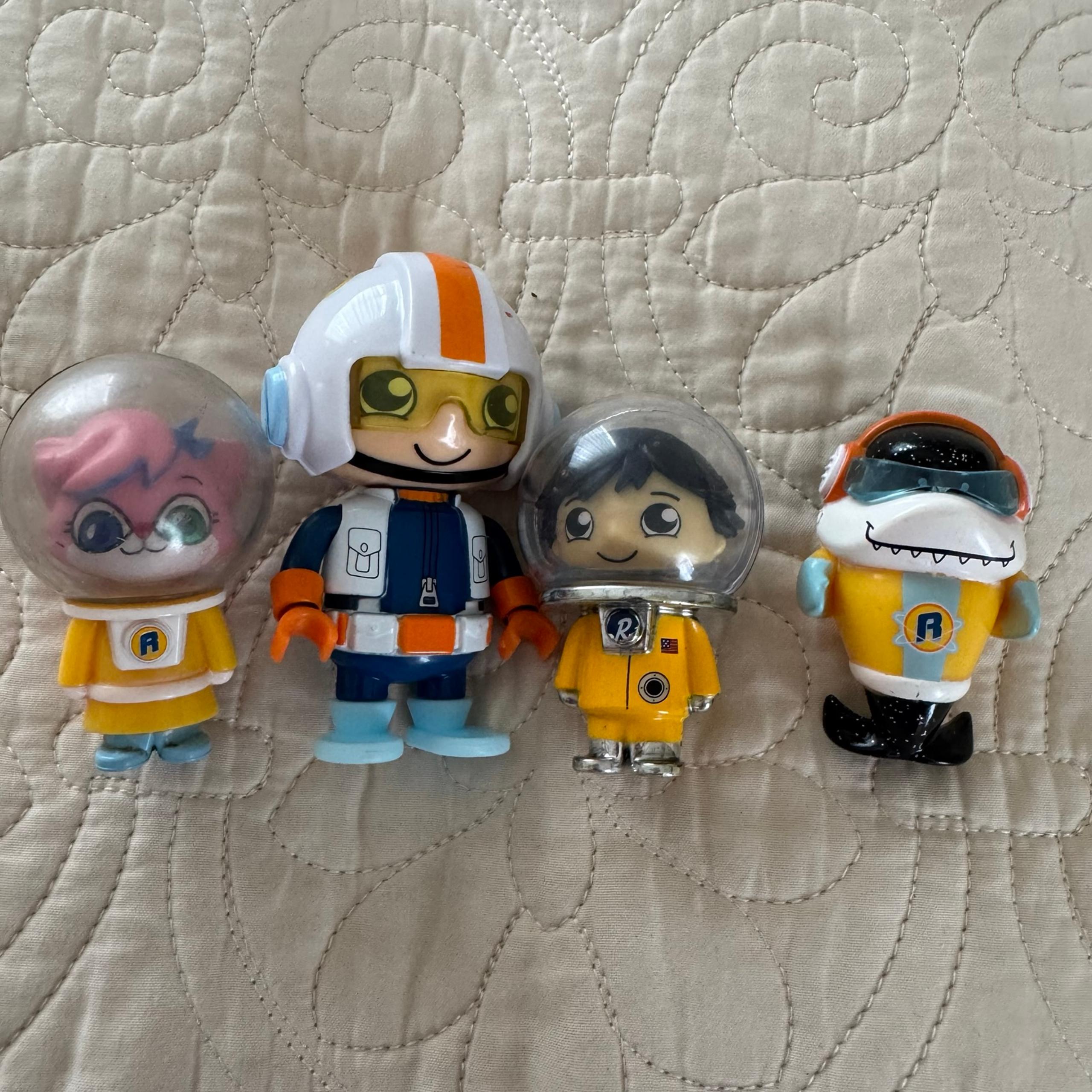 Ryan's World Mini Action Figure Lot Of 4