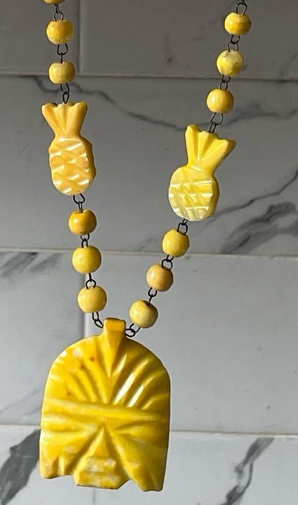 Mid Century Taxco Mexican Statement Necklace Carved Yellow Agate Stone C.1950