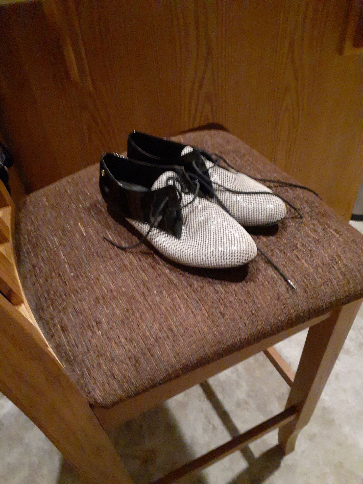 Black and white leather vintage tied sho