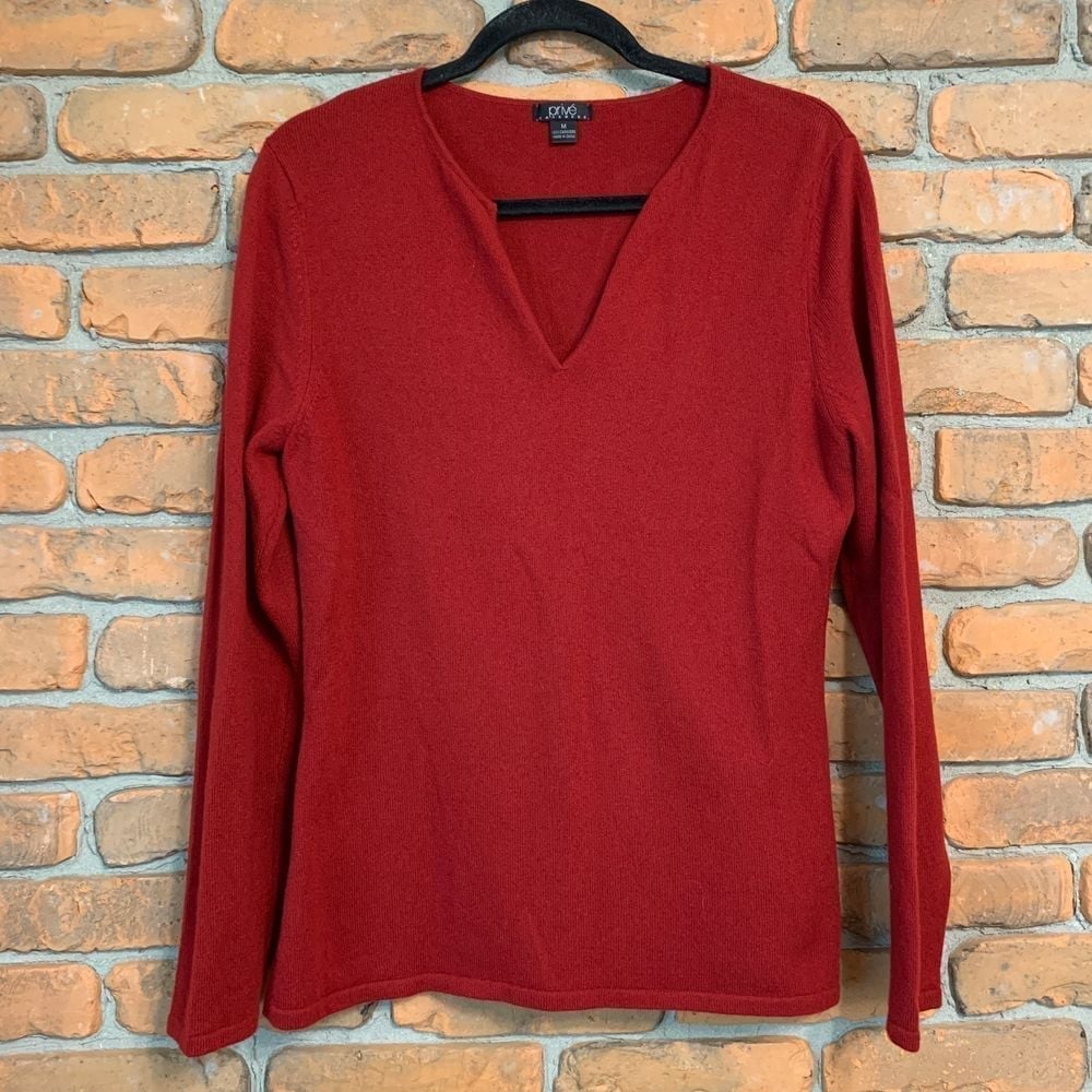 Prive Women's Y2K Cashmere V-Neck Long Sleeve Pullover Sweater Red Size Medium