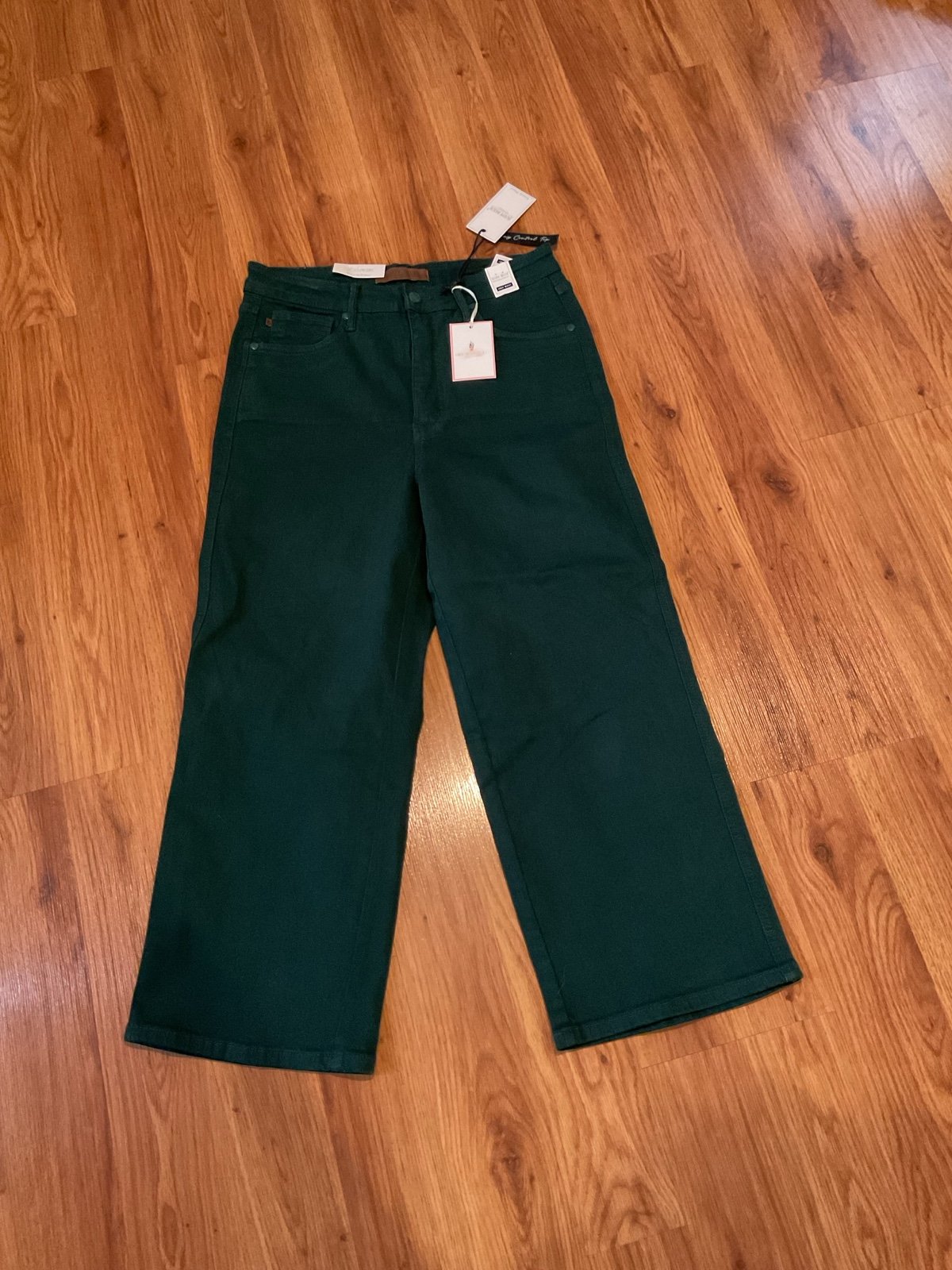 Judy Blue Hunter Green High Rise Wide Leg Crop Jeans Women’s Size 11/30 NWT