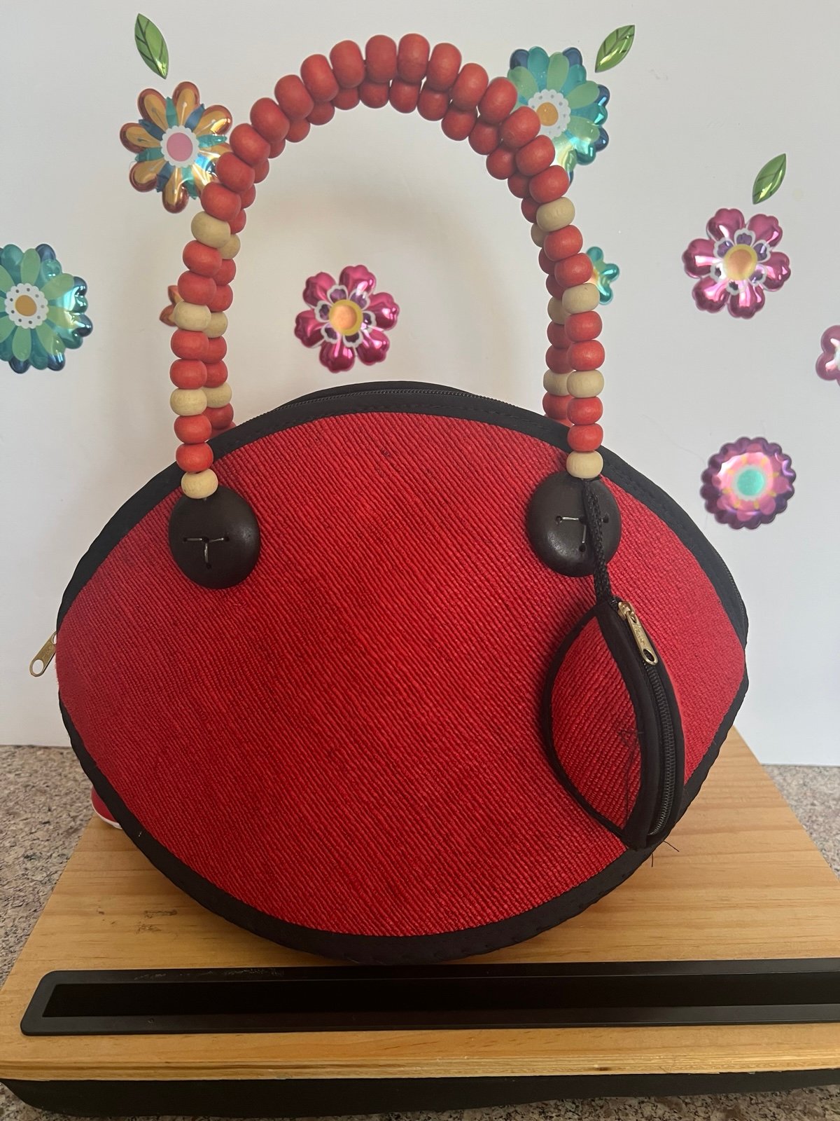 BEAUTIFUL PILI ABACA RED HANDMADE PURSE - BEADED HANDLE WITH COIN PURSE - NEW -