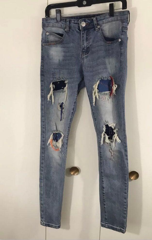 THRT Denim Atlantic Jeans Mens Size 30 Slim Tapered Distressed Patched Stitched