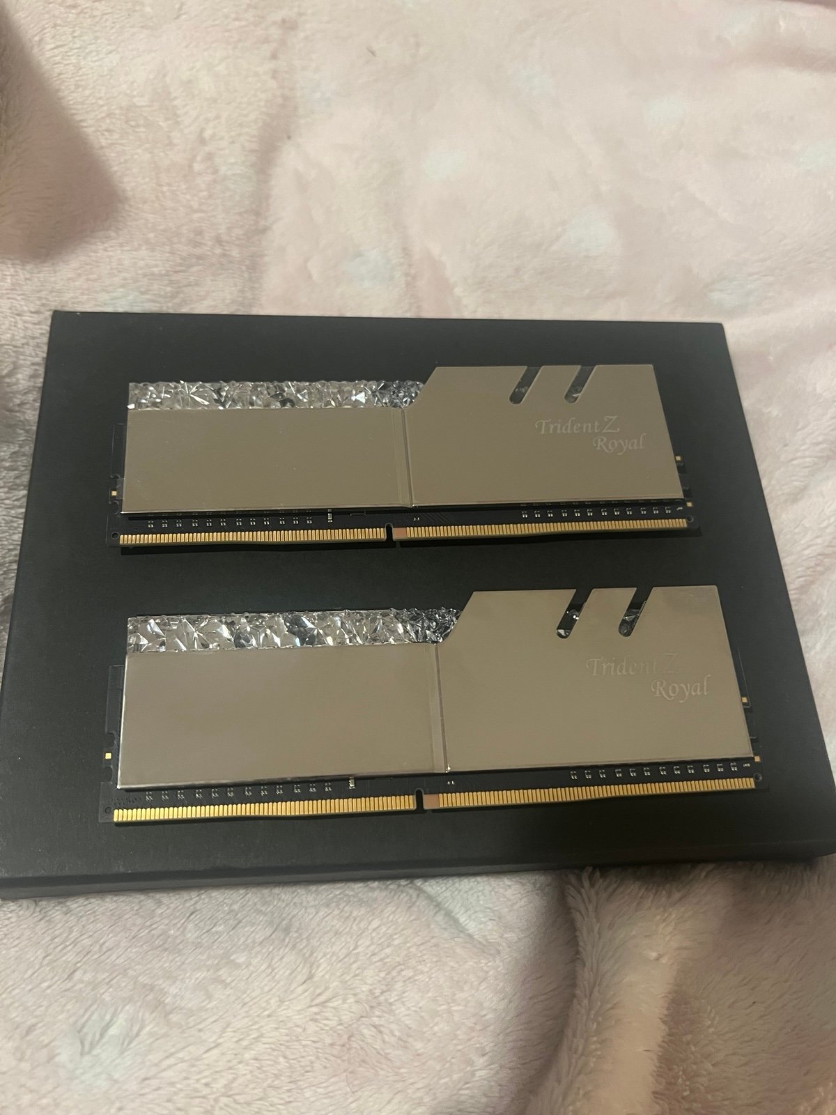 G.SKILL Trident Z Royal Series Intel (XMP) DDR4 RAM 16GB (2x8GB)