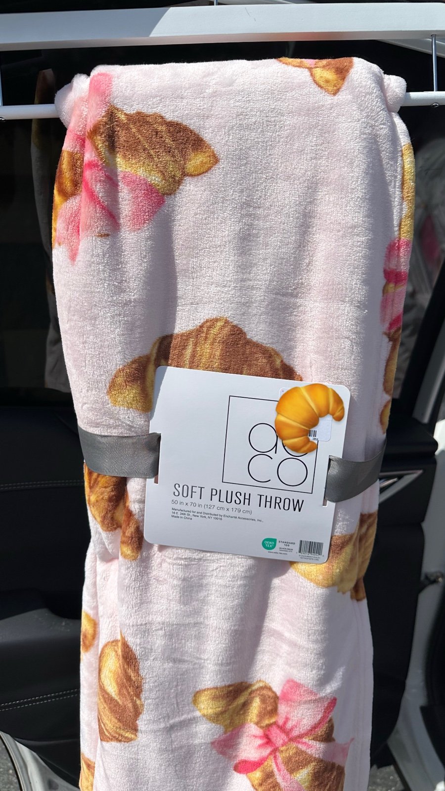 pink bow & croissant blanket throw