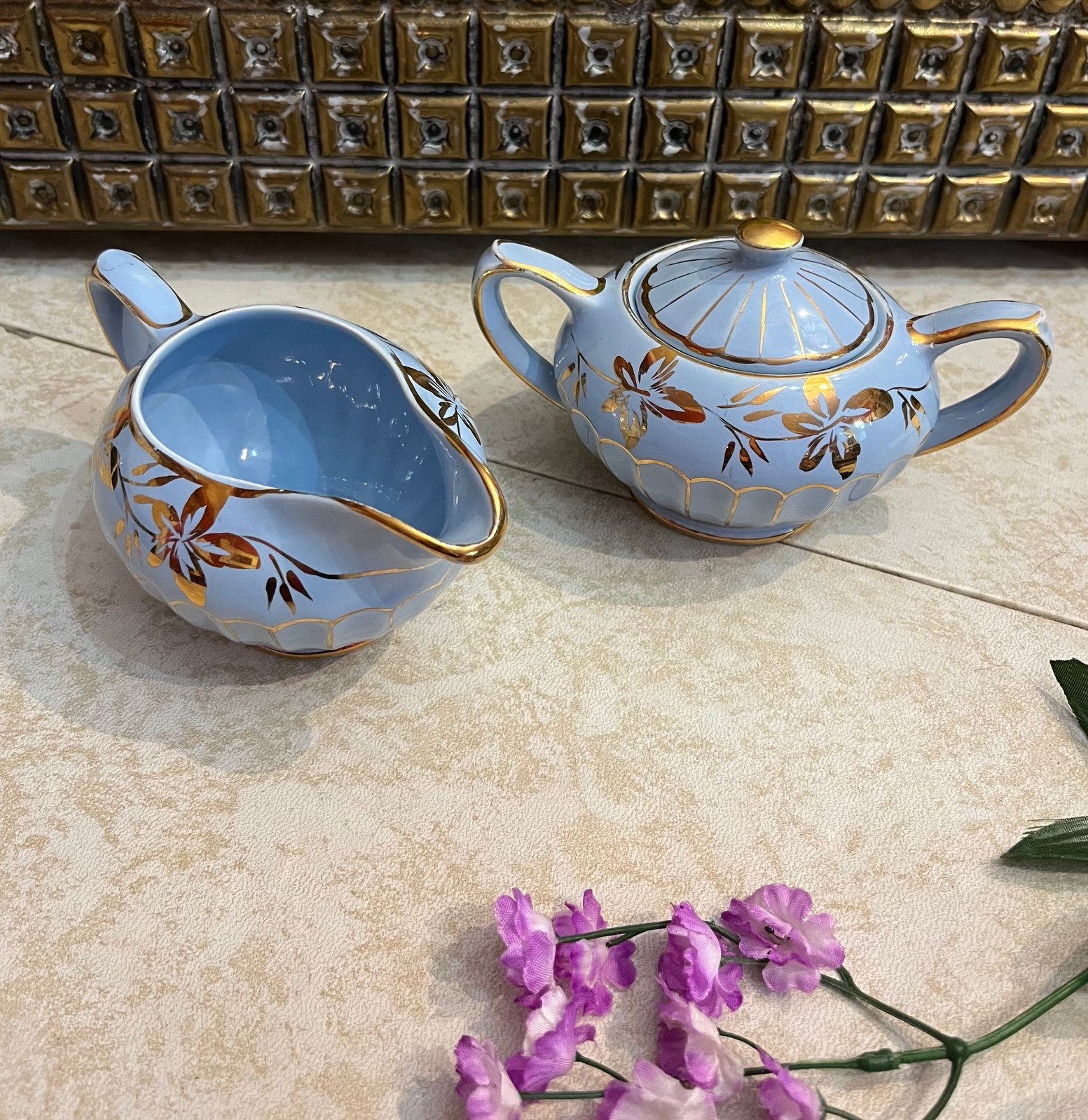 VTG Sadler Robins Egg Blue & Gold Staffordshire England Creamer & Sugar w Lid