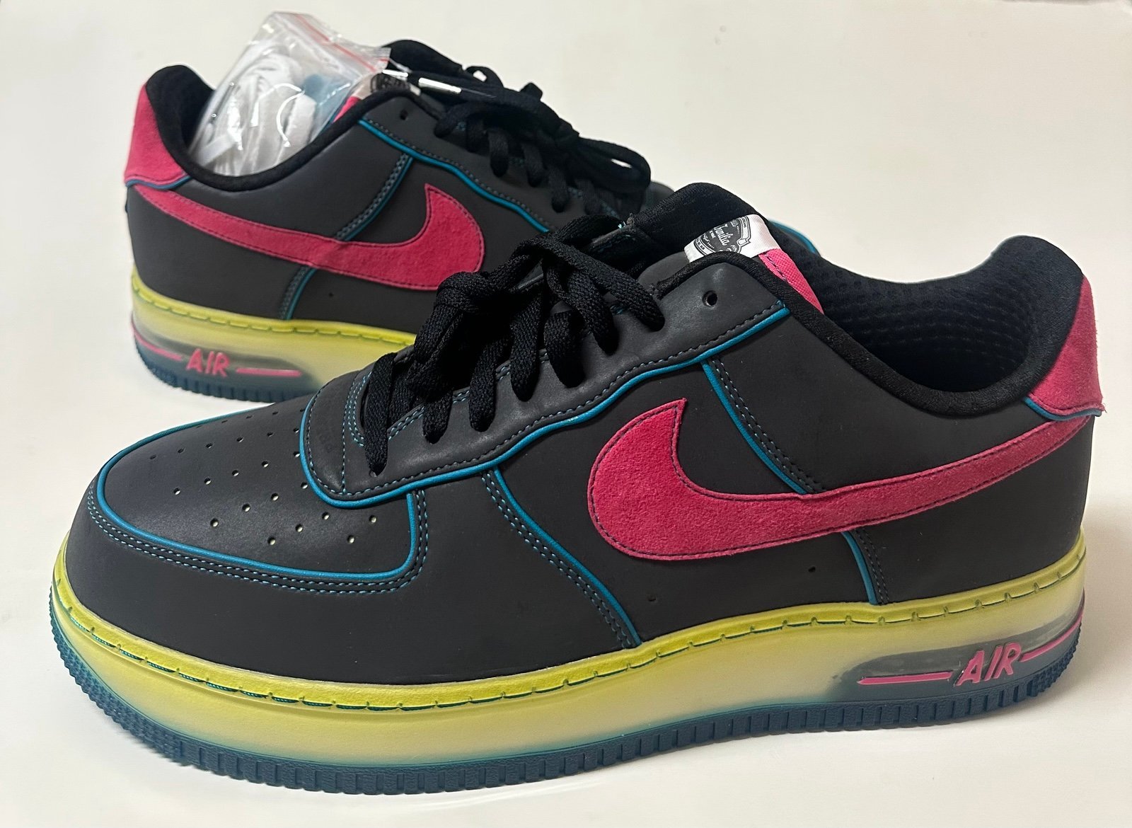 Nike AF1 Pro Bowl 2010 La Famila de Nike Sample DeMeco Ryans Pair Size 12.5
