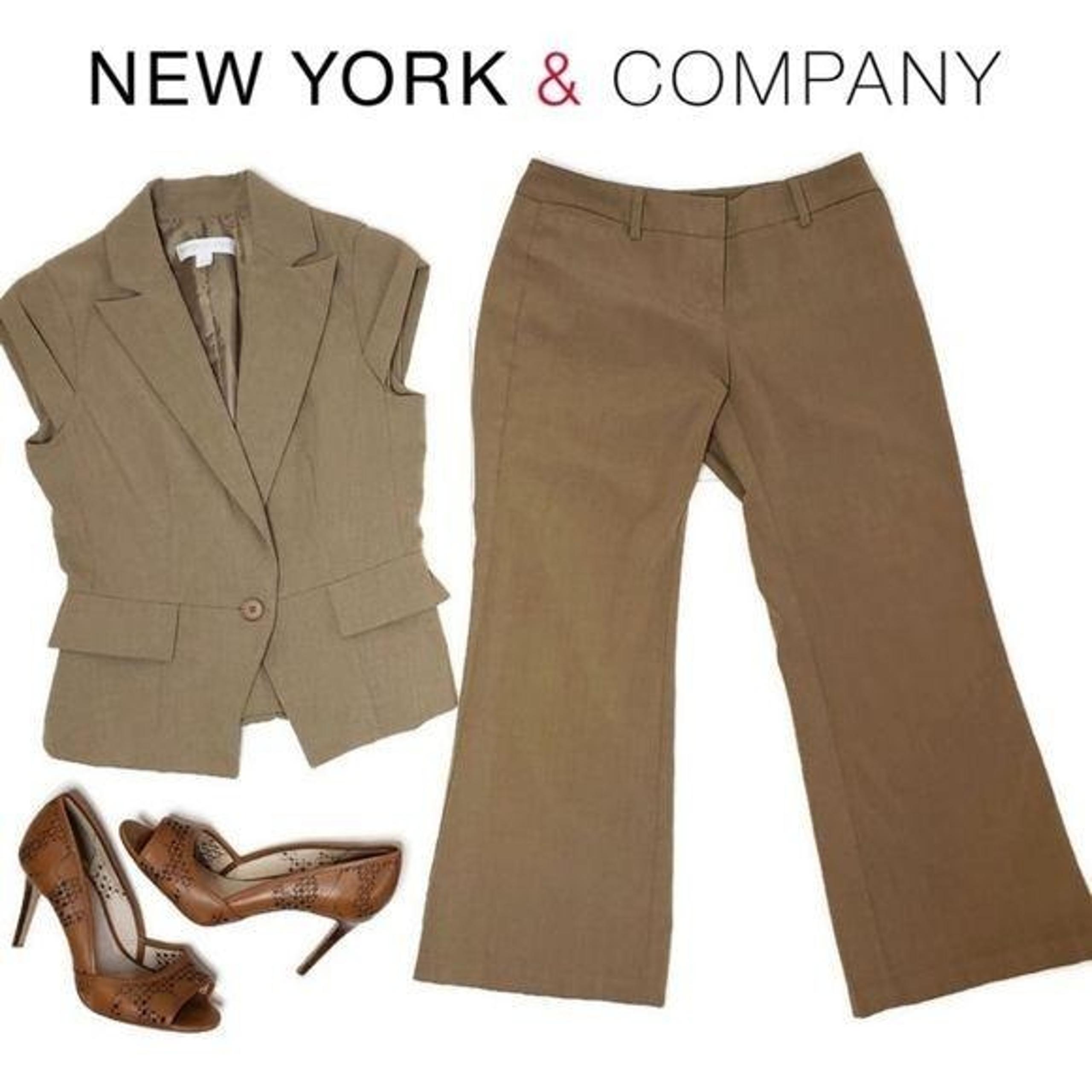 New York & Company Women's Tan Sleeveless Blazer & Wide-Leg Pant Suit Set Sz 0/2