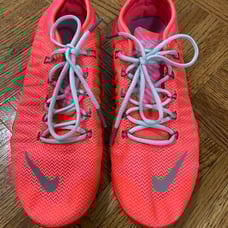 Nike pink sneakers 7.5