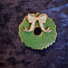 Green Sparkle Magnetic Wreath w/ Bow Pin Laserbrain Sunset Road Oddment & Tweak