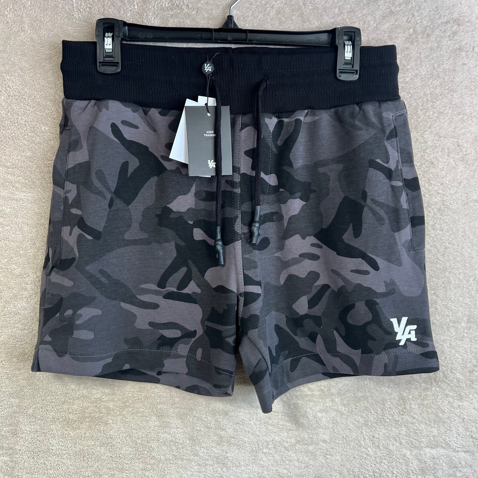 YoungLA Sweat Shorts 5” Mens Large Camo Black Gym Athleisure