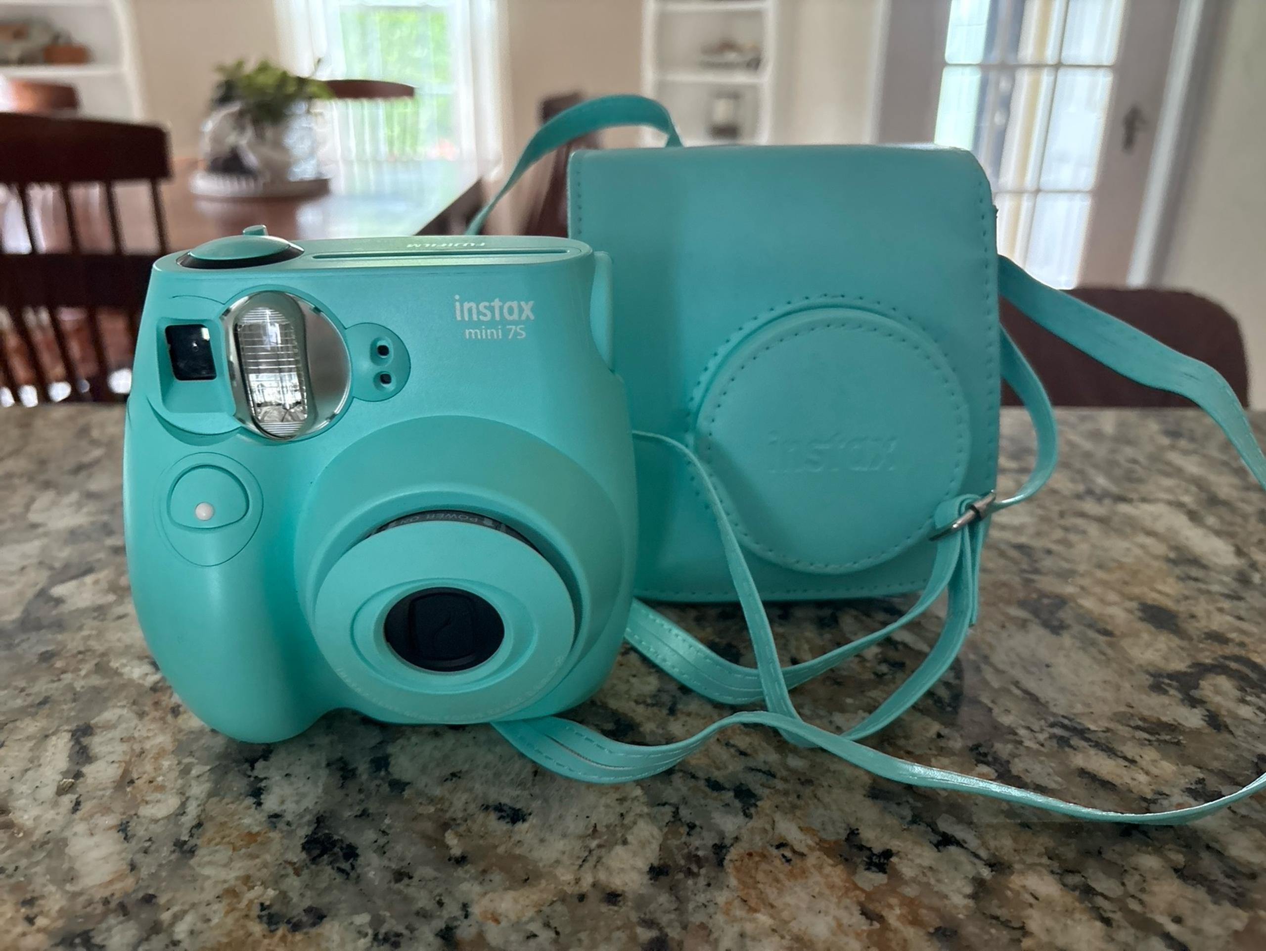 Instax mini 7S and case