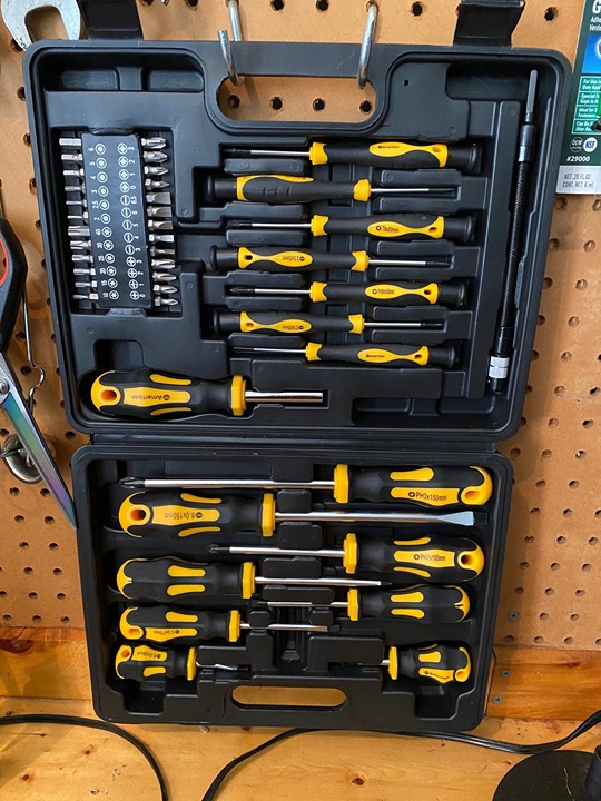 Magnetic Screwdrivers Set with Case, Amartisan 43-piece Includs Slotted, Phillip