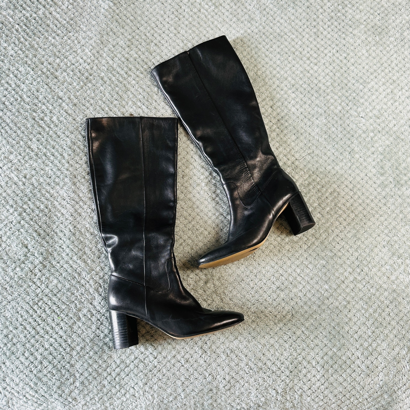 vtg retro 90s/y2k tall black leather heeled boot classic Marc Fisher 6 calf high