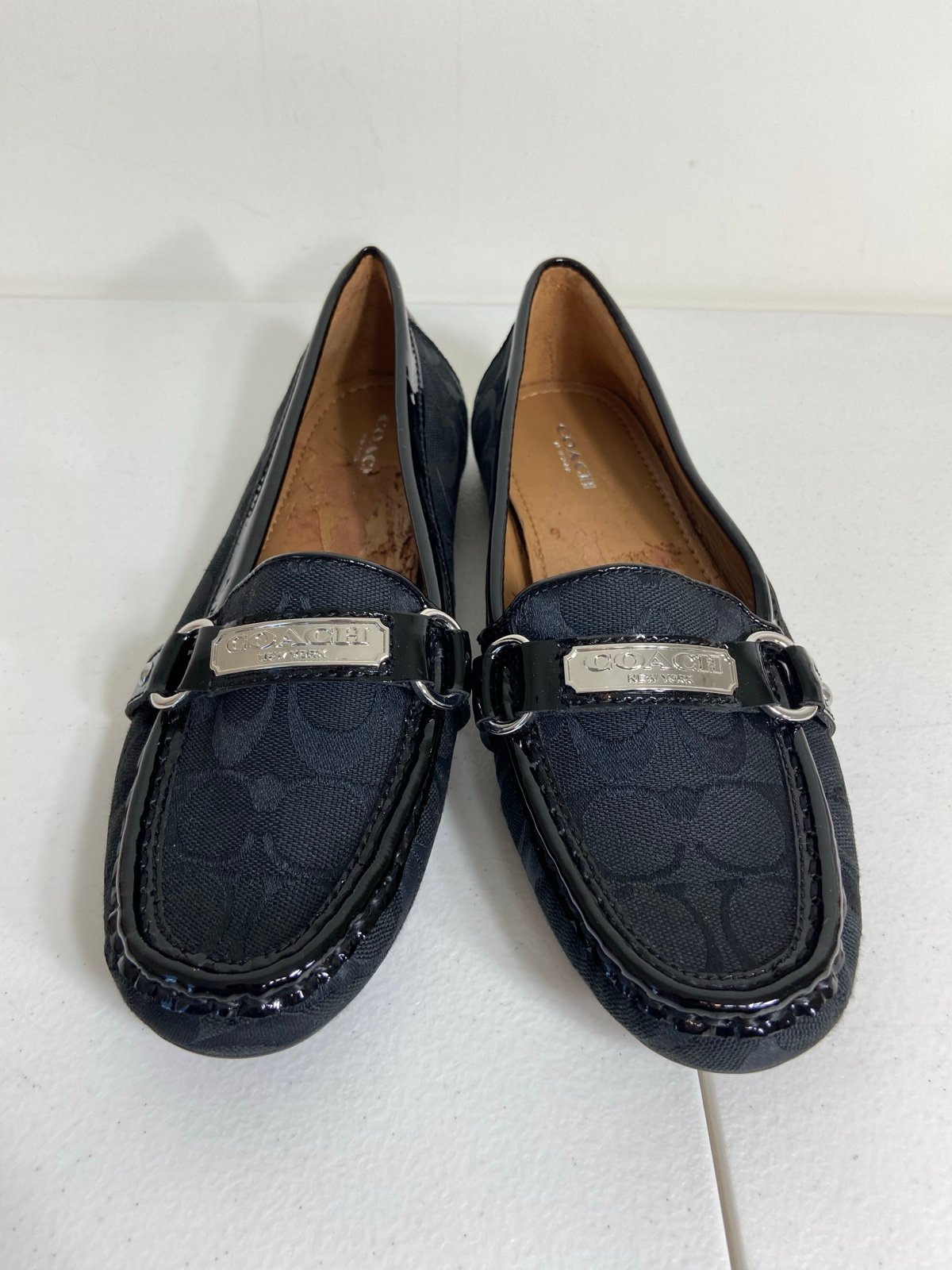 NEVER WORN COACH women’s Felisha black logo silver hardware shoes loafers 8.5