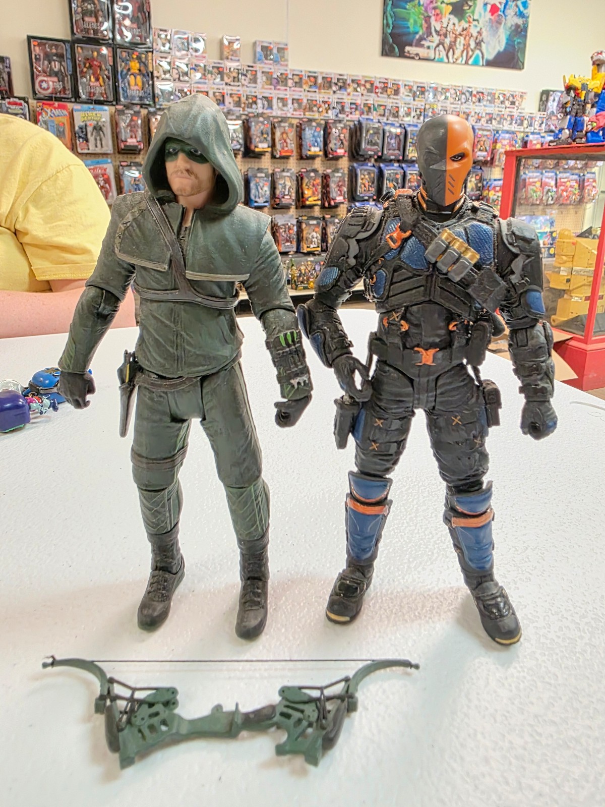 DC Collectibles Season 2 Tv Series Green Arrow and death stroke