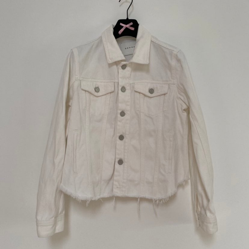 Blank NYC Raw Hem Distressed Cropped Denim Jacket M