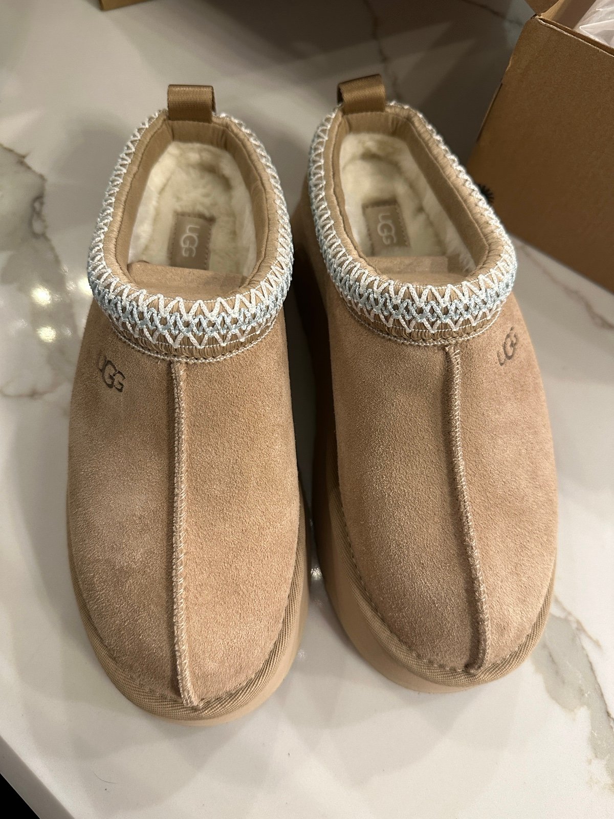 ugg tazz sand size 7