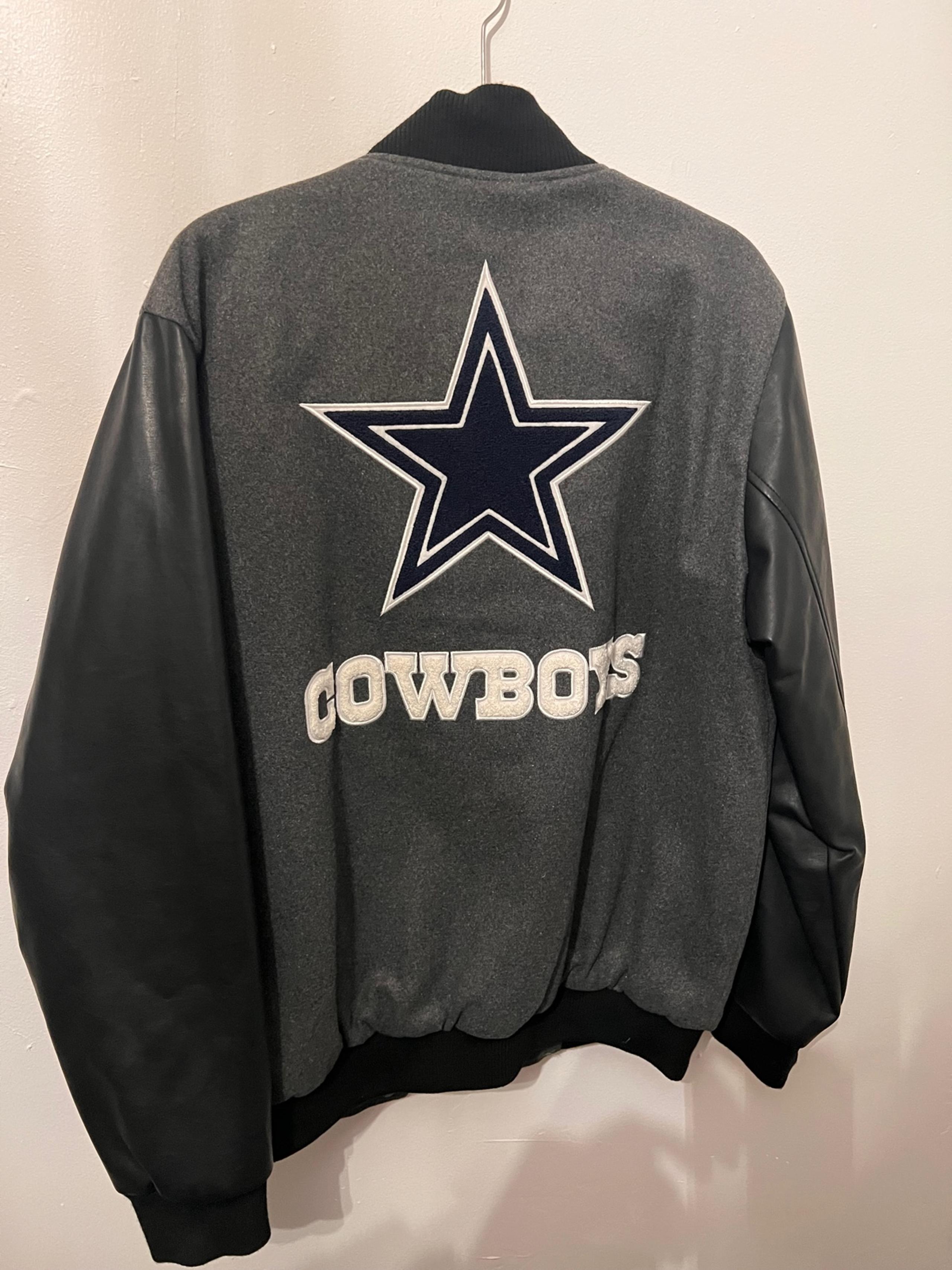Mens cowboys jacket - NFL