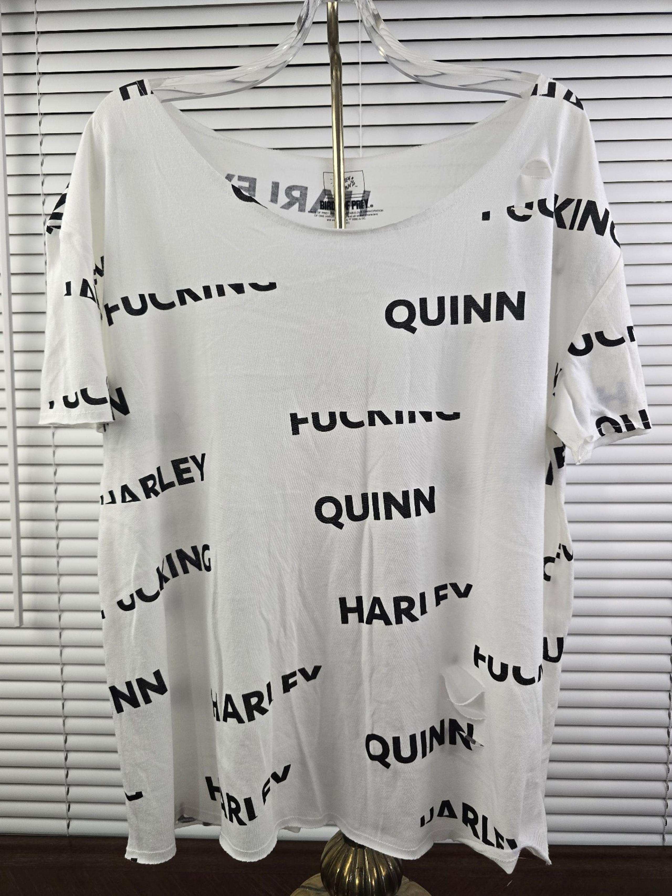 New DC Birds of Prey Harley Quinn Graphic T Shirt Adult Medium Halloween Costume