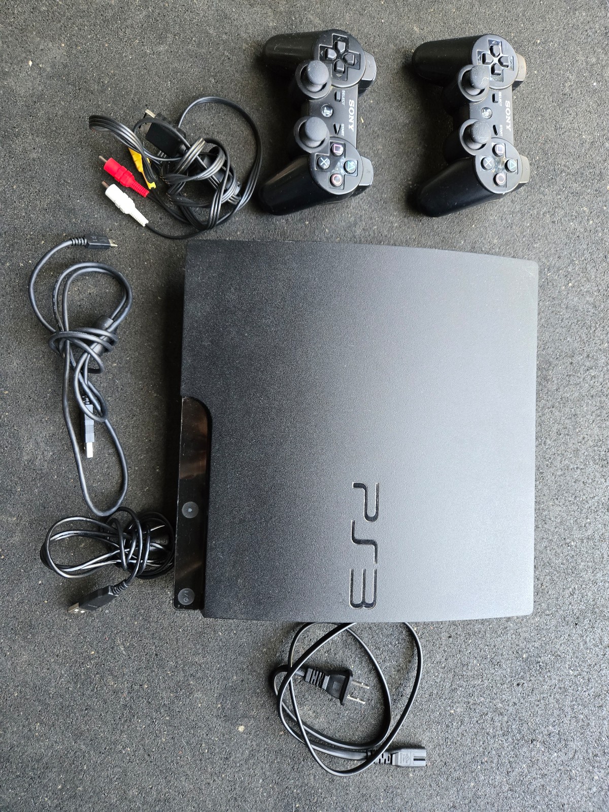 SONY PLAYSTATION 3 console CECH-3001A and controllers