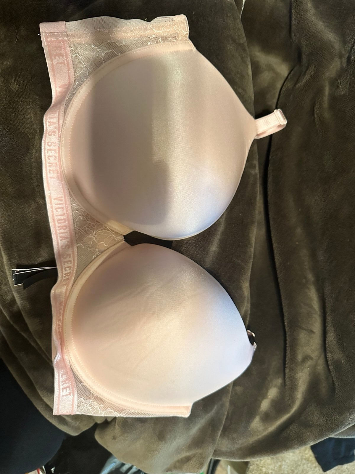 New Victoria’s Secret Very Sexy push up bra 40D pink