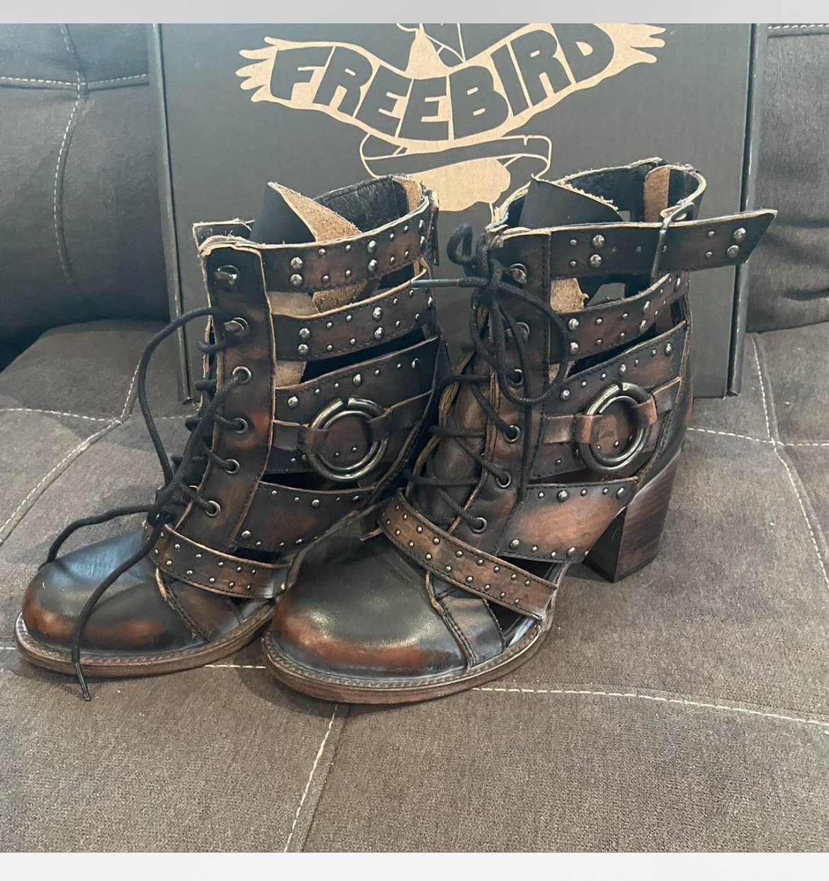 Freebird Birch distressed black leather booties size 7