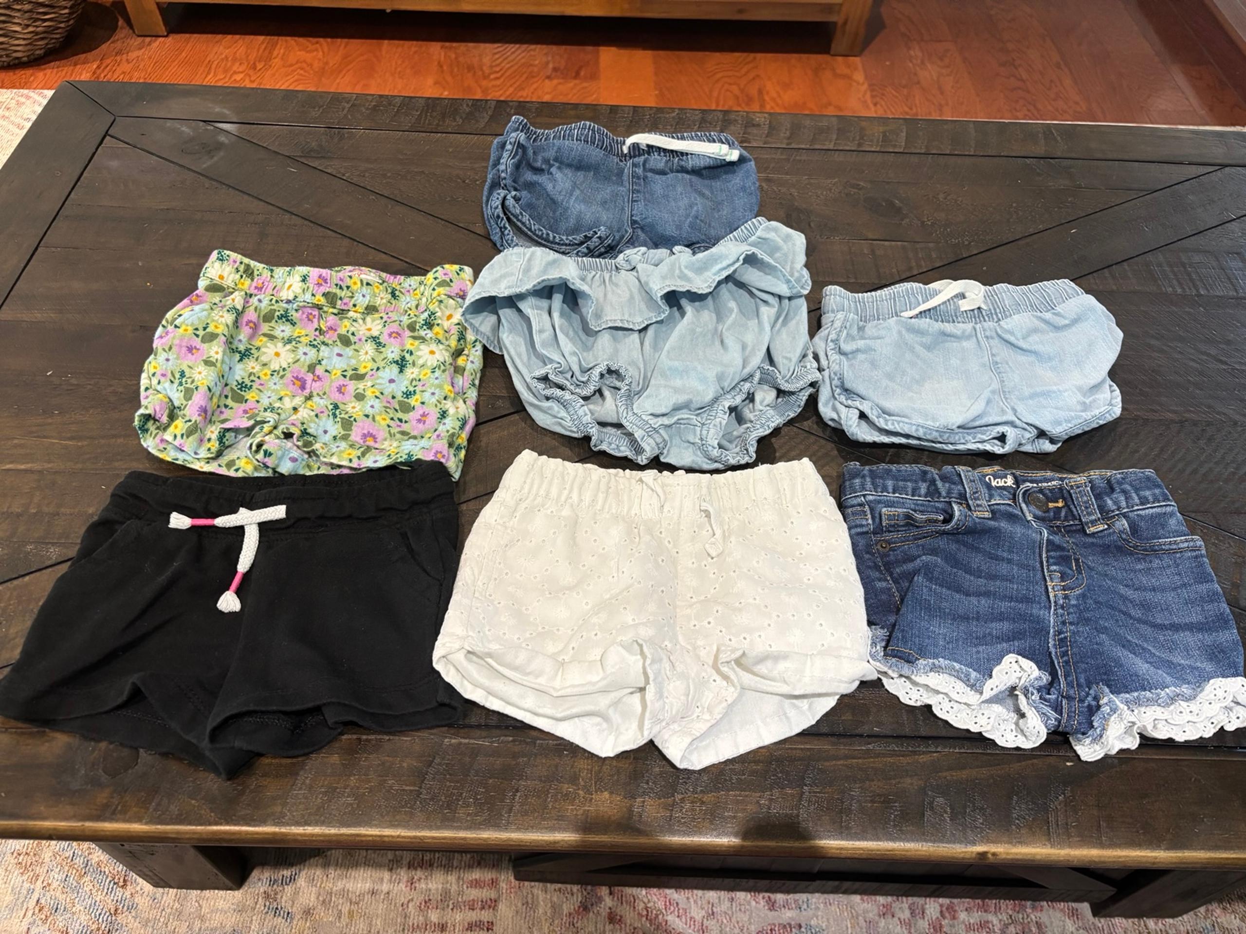 Cat & Jack lot of 7 shorts size 18M
