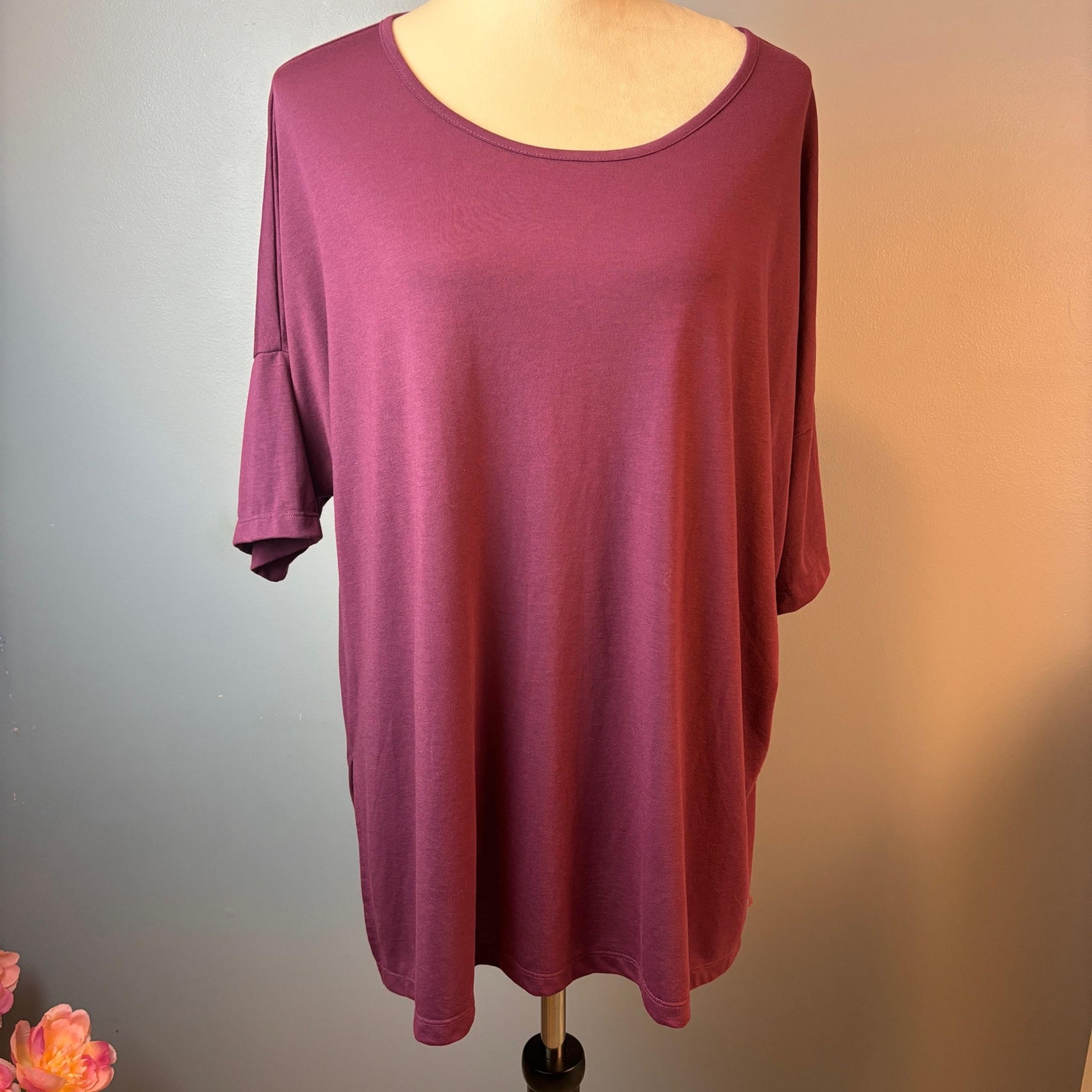 Nike Dri Fit Short Sleeve Top Women's XXL Plum Purple Vented Sides Flowy Blouse