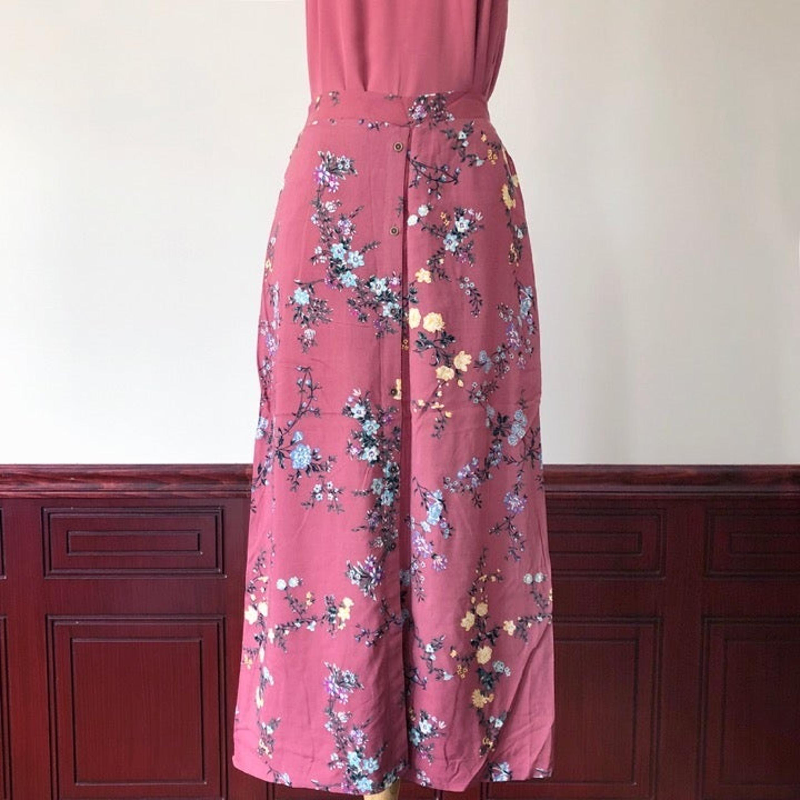Xhilaration • Floral Maxi Skort
