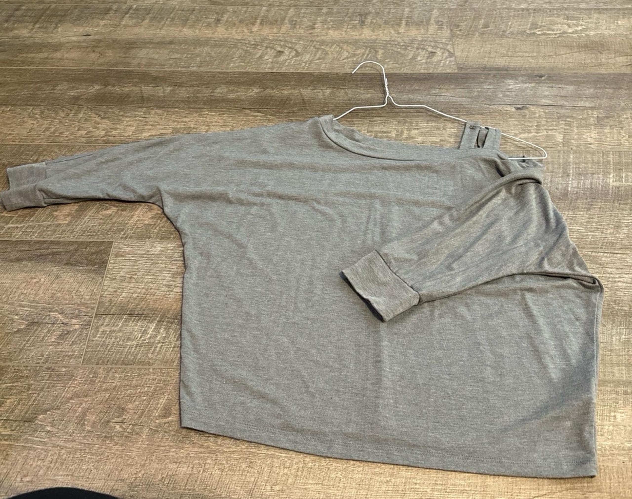 Aero Gray Cropped Seriously Soft Top