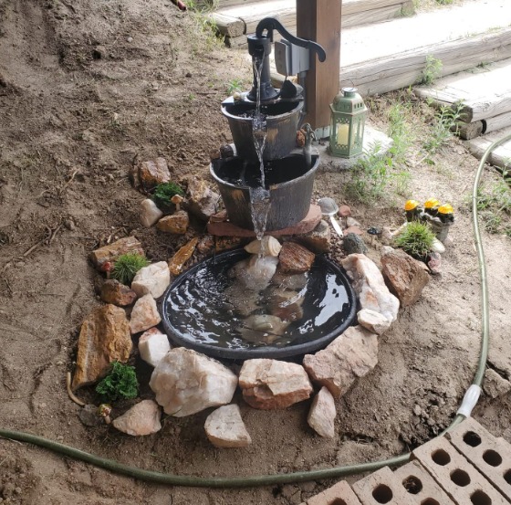 Indoor/Outdoor Floor Pump and Wheelbarrow Fountain