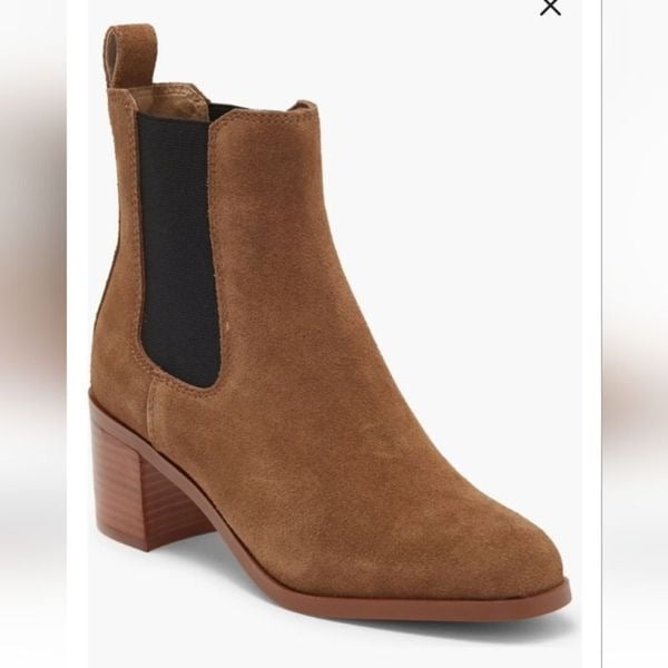 Steve Madden Rhiannon Chelsea bootie in cognac suede size 9.5 NWT