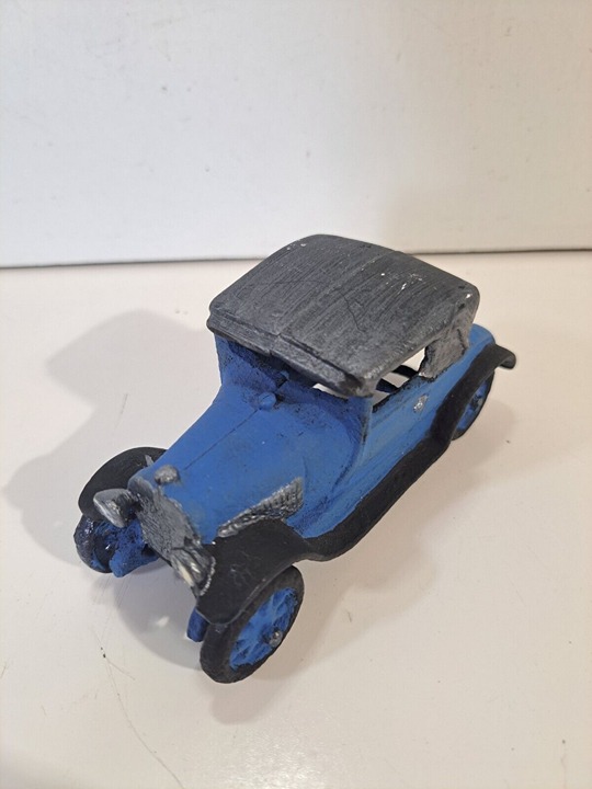Antique Arcade Cast Iron Ford Model A Rumble Seat Coupe (Read)