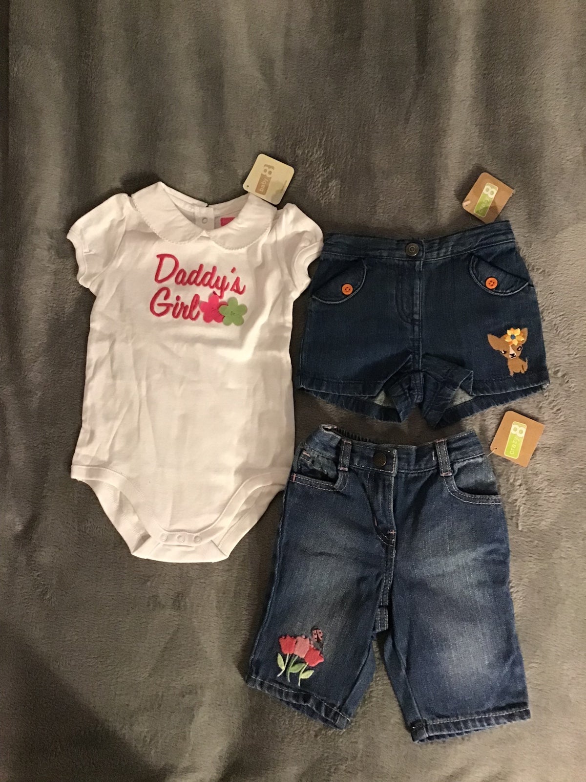 NWT Crazy 8 toddler girl bodysuit , denim shorts 3 pc set size 12-18 M