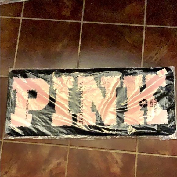 NEW PINK VS Shower/Bath Mat